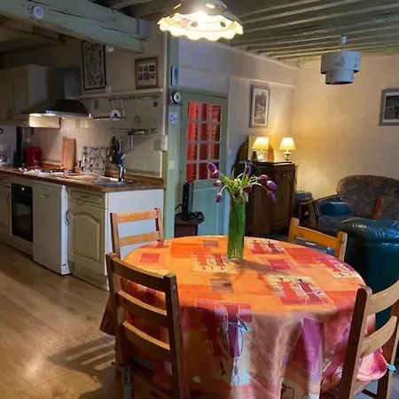 Du Petit Taichou Holiday home Luzenac